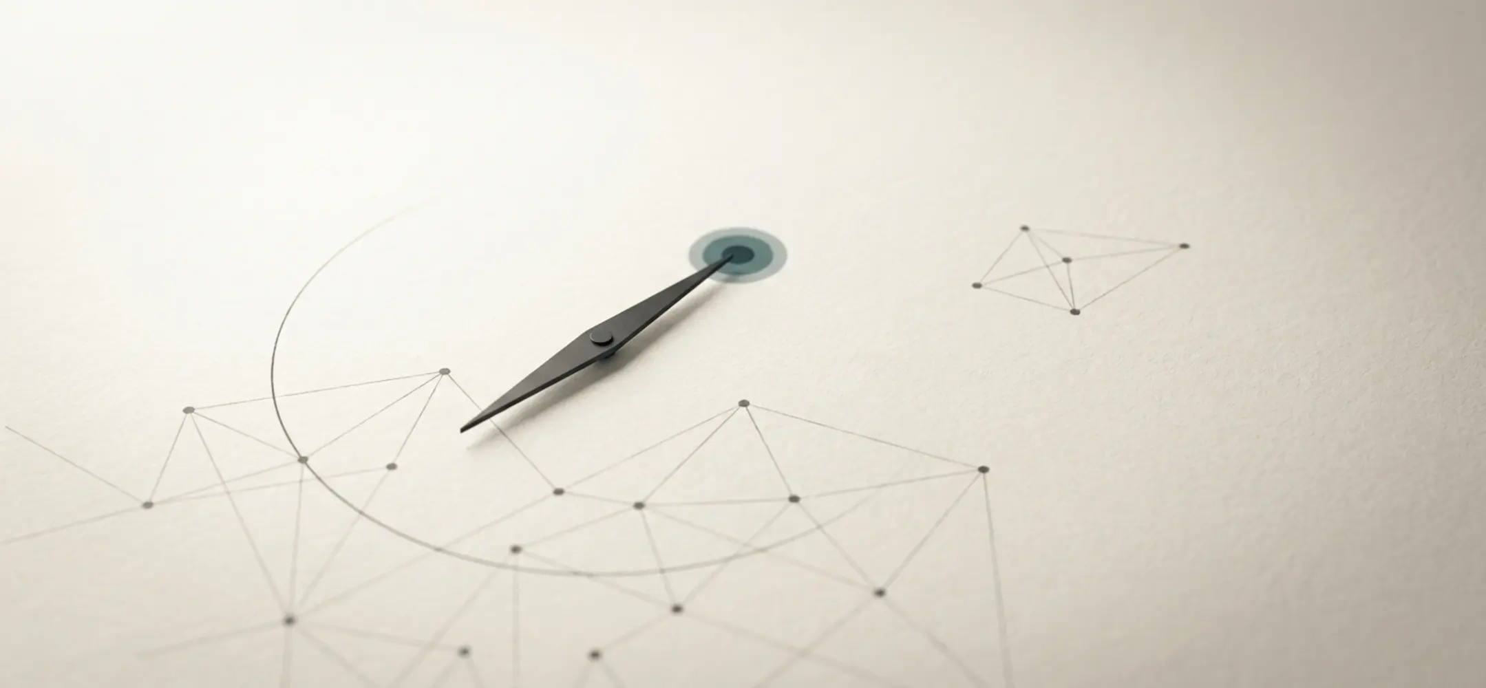 Abstracte afbeelding met een kompasnaald boven een netwerk van stippen, één stip subtiel opgelicht als metafoor voor gerichte talentbenadering.
